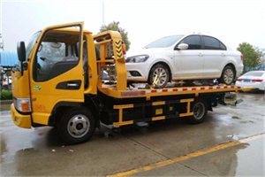 开福区附近拖车救援24小时服务热线